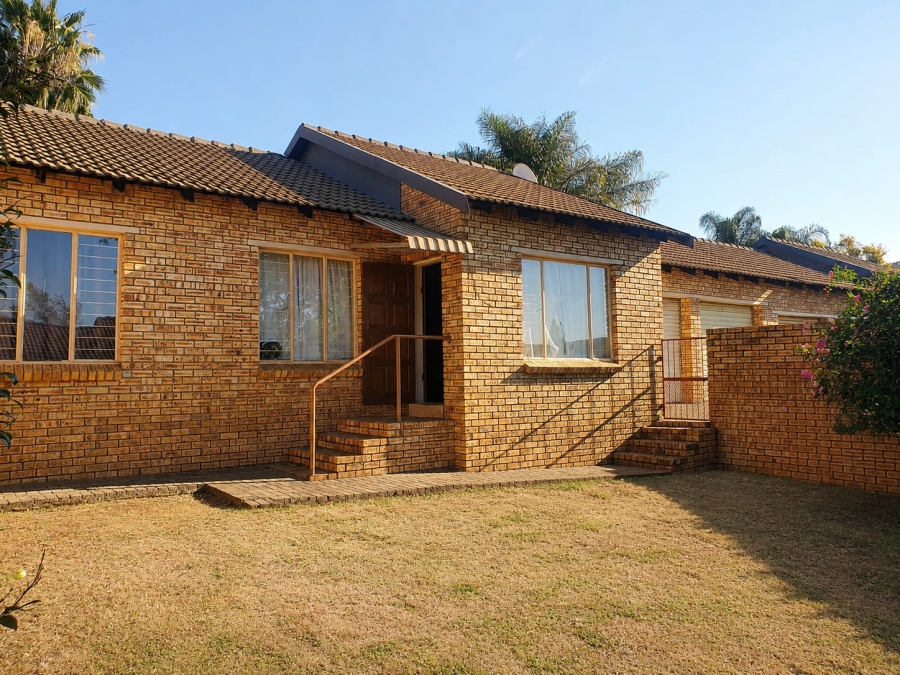 To Let 3 Bedroom Property for Rent in Cashan North West